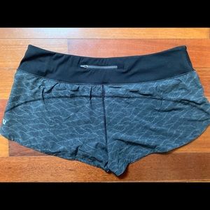 vuori shorts REI